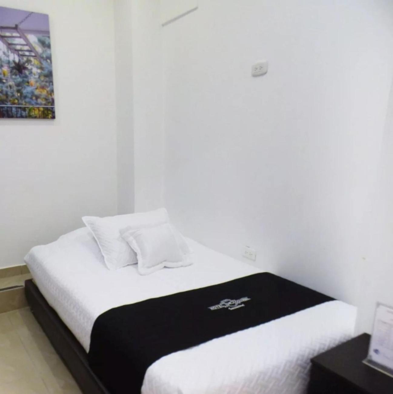 Hotel Colonial Internacional โบโกตา ภายนอก รูปภาพ