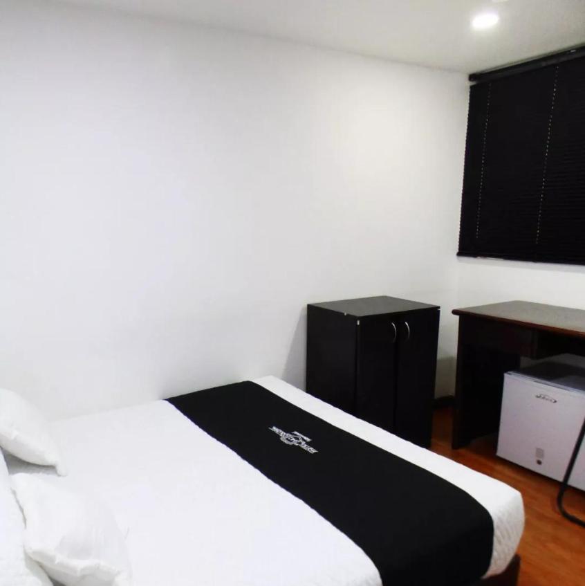 Hotel Colonial Internacional โบโกตา ภายนอก รูปภาพ