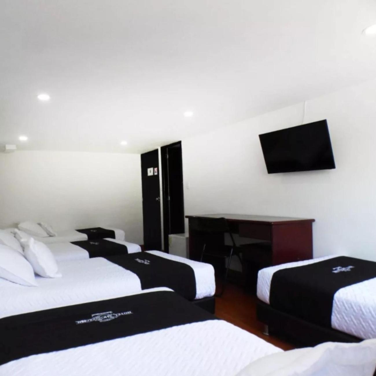 Hotel Colonial Internacional โบโกตา ภายนอก รูปภาพ